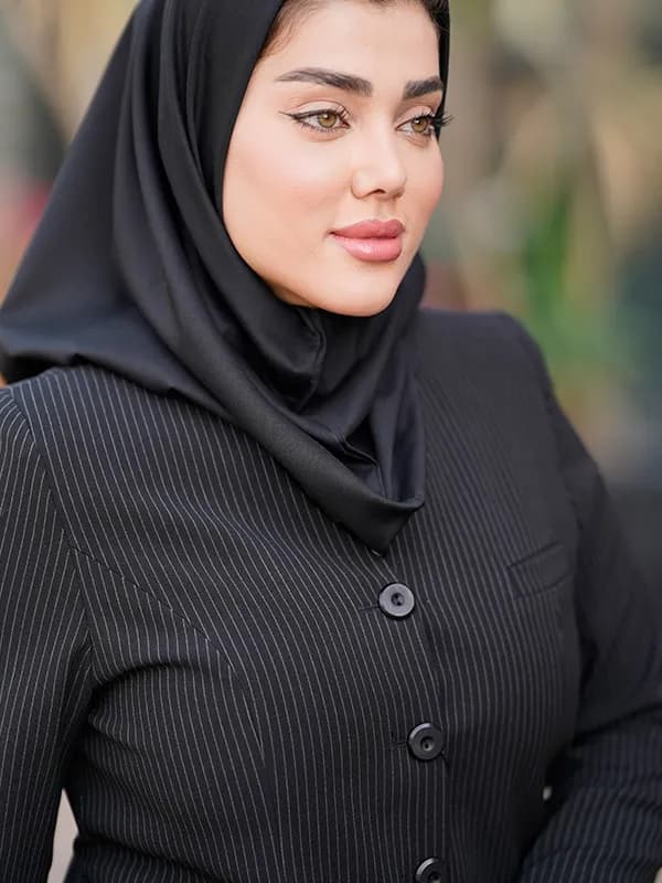 مانتو اداری بزیاق دیپلمات یقه هفت آستردار کد 364 — تصویر ۸