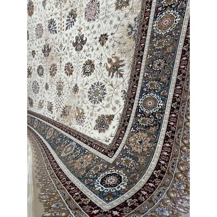 فرش افشان کرم طرح جدید ۱۲۰۰ شانه سلطان آبادی کد 232 — تصویر ۶