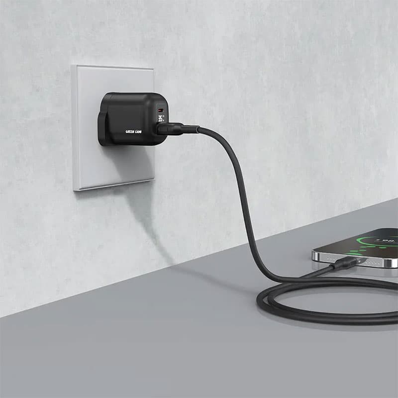 آداپتور شارژر سوپر فست 2 پورت یک پورت PD نمایشگردار گرین لاین Green Lion Q-Series 35W UK-Plug — تصویر ۳