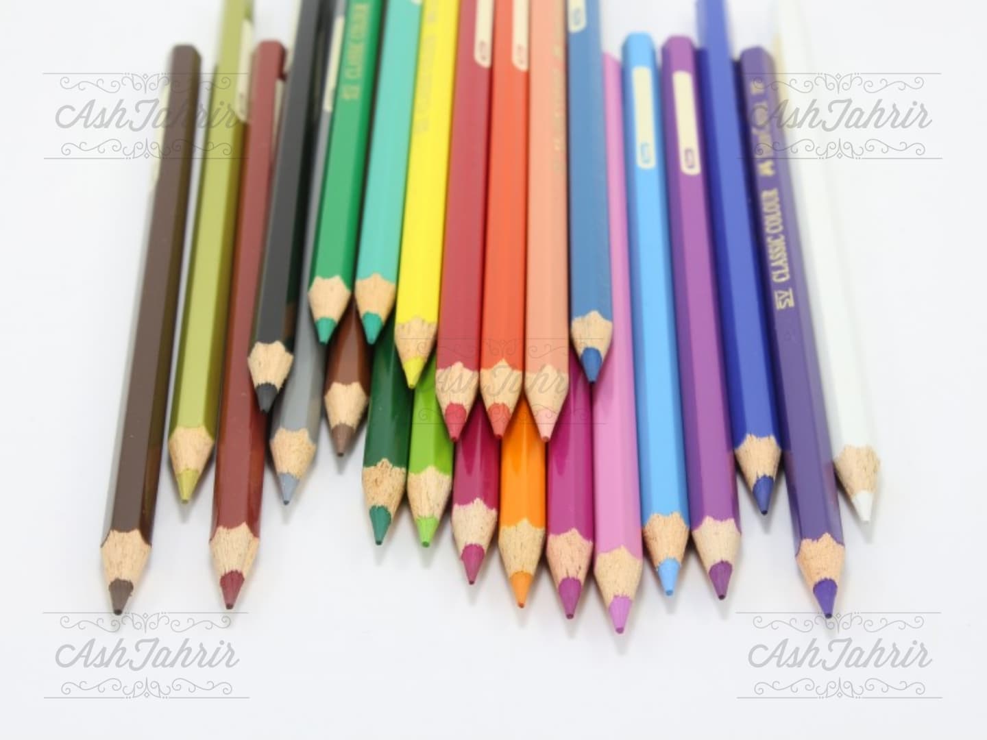 مداد رنگی 24 رنگ کلاسیک فابرکاستل Faber-Castell — تصویر ۳