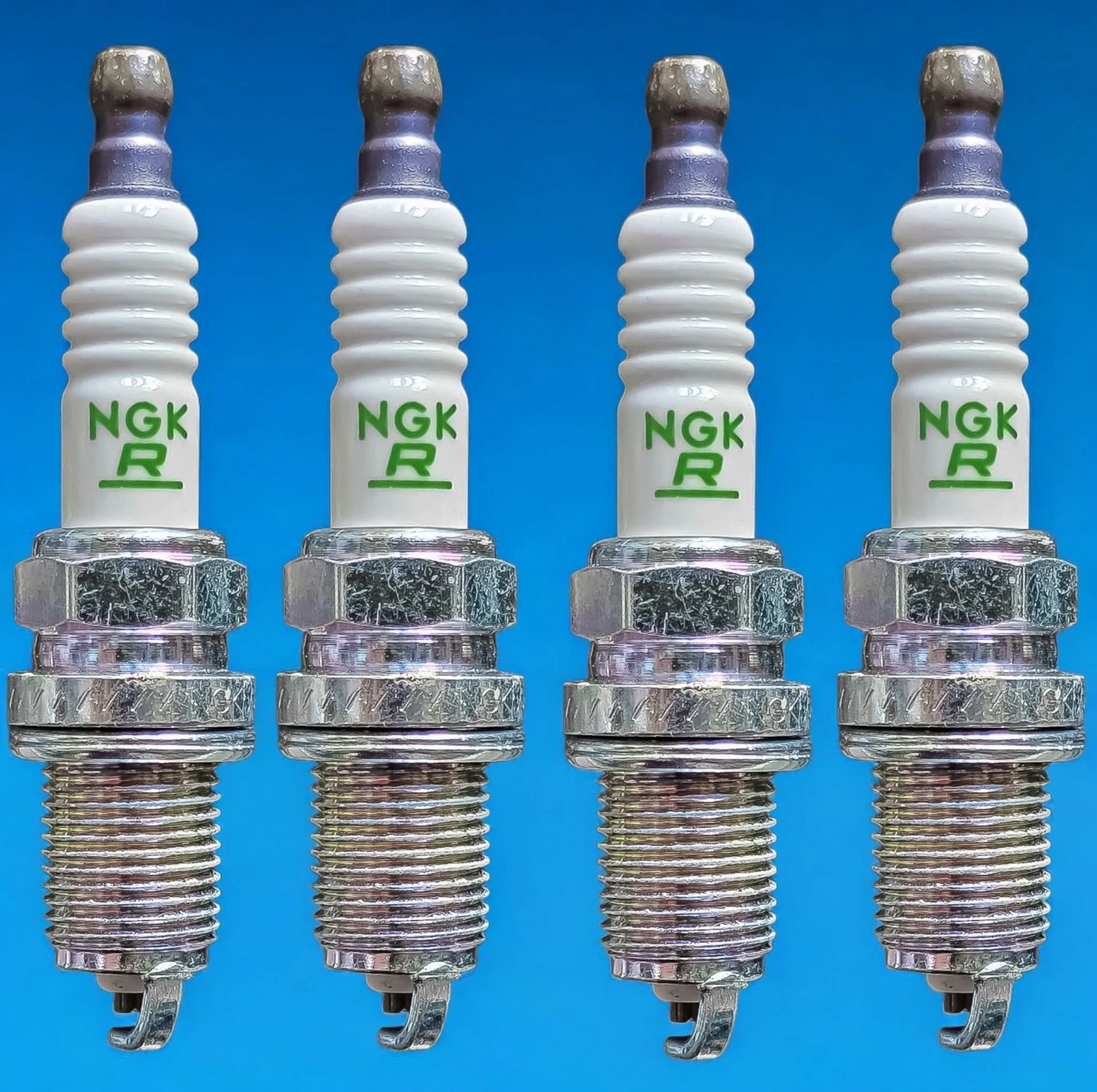 شمع خودرو ان جی کی مدل XU7.XU7P.XUM کد BKR6E11 پایه کوتاه مناسب برای پژو ۴۰۵ ، پارس ، آریسان ۲ بسته ۴ عددی — تصویر ۸