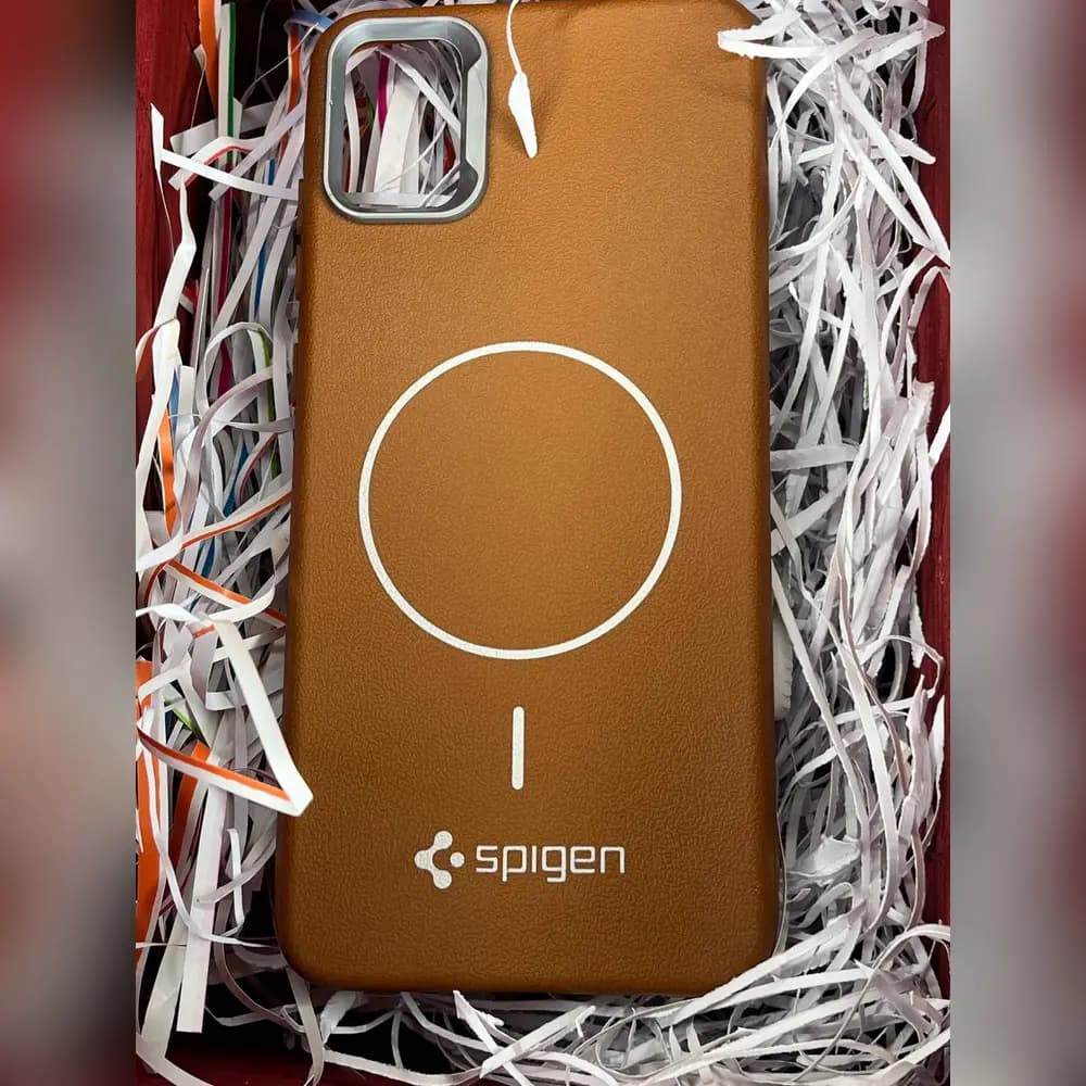 گارد چرمی مگسیف spigen برای سامسونگ samsung A05 — تصویر ۲