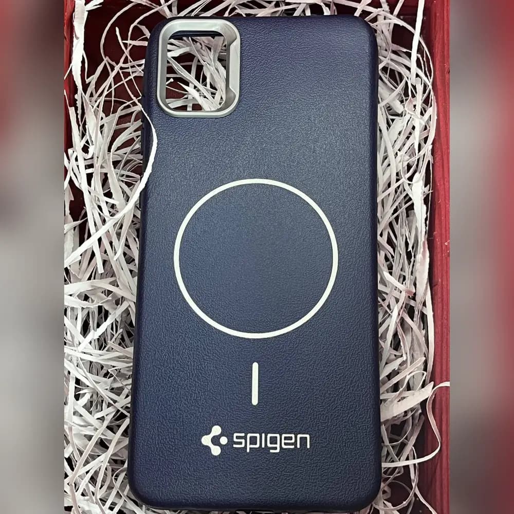 گارد چرمی مگسیف spigen برای سامسونگ samsung A05 — تصویر ۳