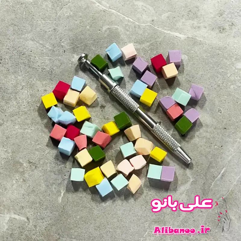 پد مکعبی اسفنجی همراه قلم گیره ای — تصویر ۲