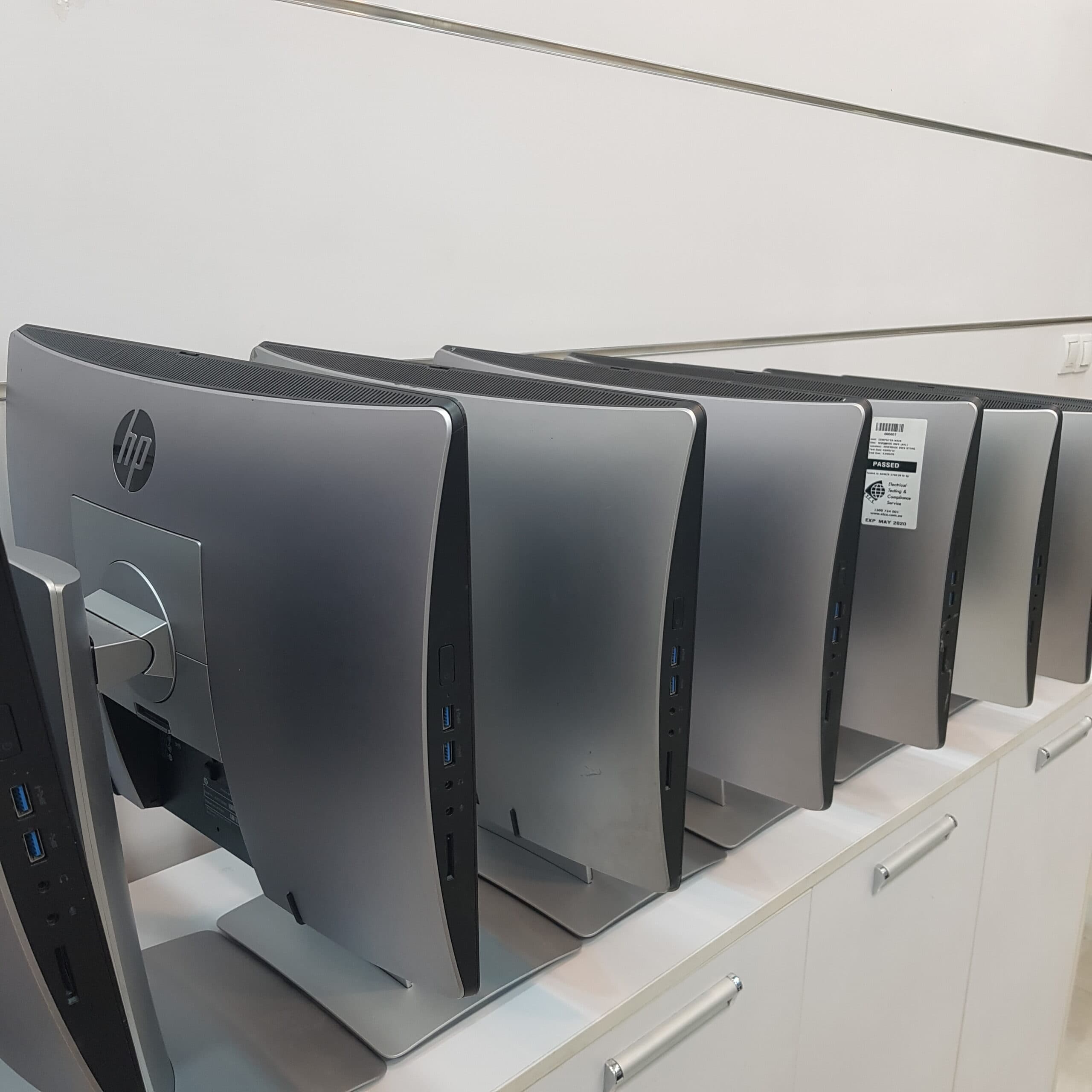 آل این وان لمسی اچ پی 20 اینچ i5 نسل6 با کارتن و موس کیبرد All in one Hp ProOne 400 G3 Touch — تصویر ۲