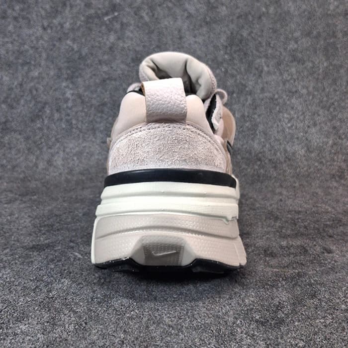 کتونی اورجینال نایک Nike V2K Run – کد FN6703-001 — تصویر ۷