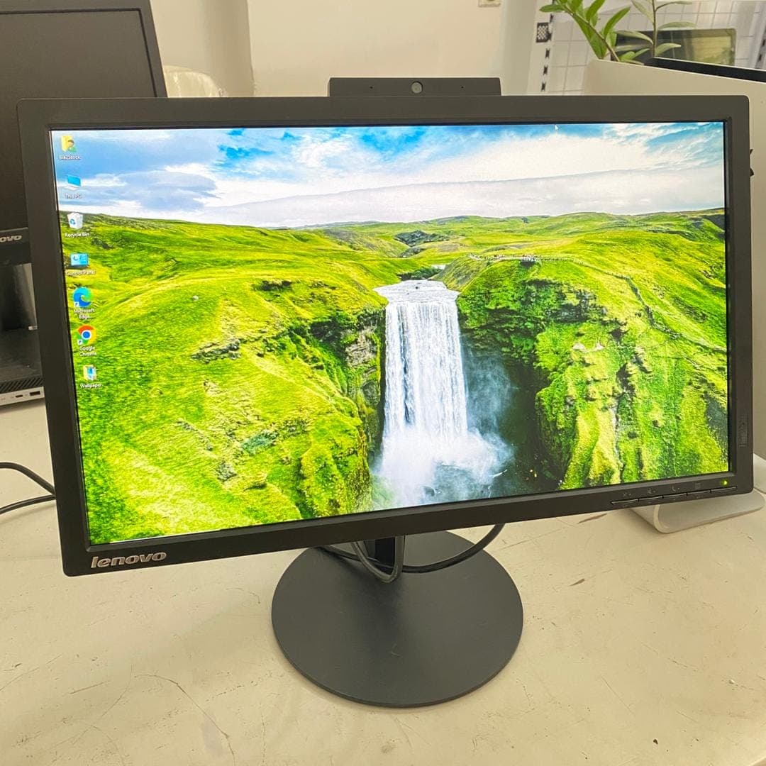 مانیتور استوک لنوو مانیتور 22 ال ای دی وبکم دار lenovo t2224zd ips hdmi