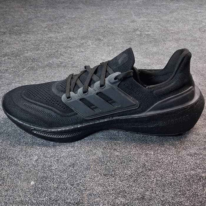 کتونی اورجینال رانینگ آدیداس Adidas ultra boost light – GZ5159 — تصویر ۳