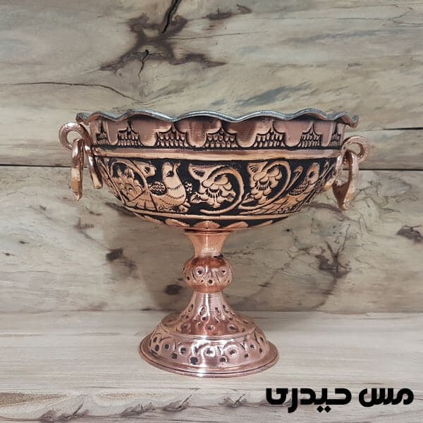 شکلات خوری مسی قلم کاری شده پایه بلند سلنا — تصویر ۴