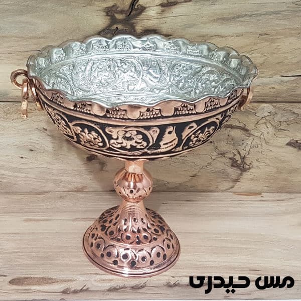شکلات خوری مسی قلم کاری شده پایه بلند سلنا — تصویر ۳