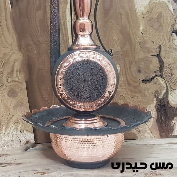 آفتابه لگن مسی طرح ساده سیاه قلم — تصویر ۲