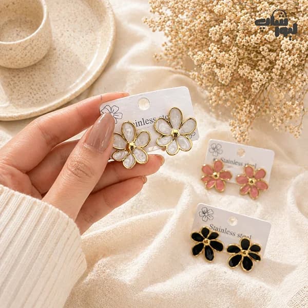 گوشواره فانتزی میخی طرح گل کد 810 — تصویر ۳