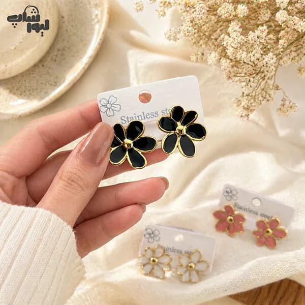 گوشواره فانتزی میخی طرح گل کد 810 — تصویر ۲
