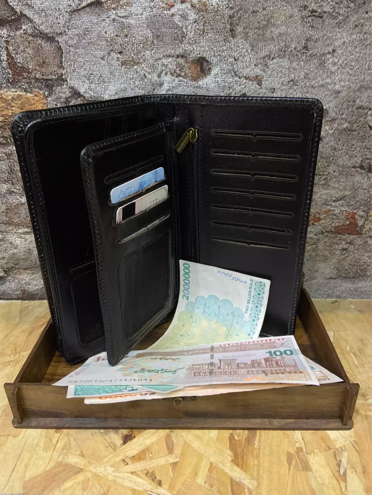 کیف پول پالتویی چرم مردانه مدل اﺑﻨﯿﻪ — تصویر ۵
