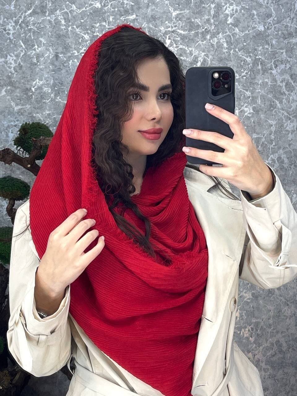 شال بهاری پلیسه زنانه — تصویر ۴