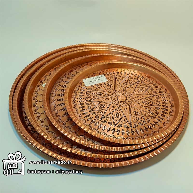 سینی طرحدار قرمز زنجان 22سانت — تصویر ۲