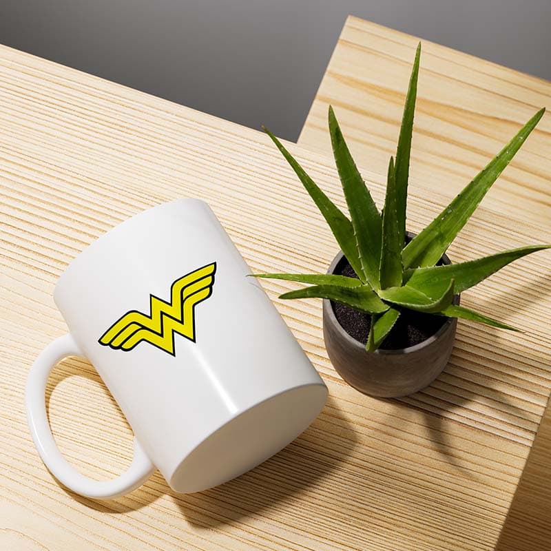 ماگ سرامیکی Wonder woman طرح لوگو وندرومن کد 00396 — تصویر ۲