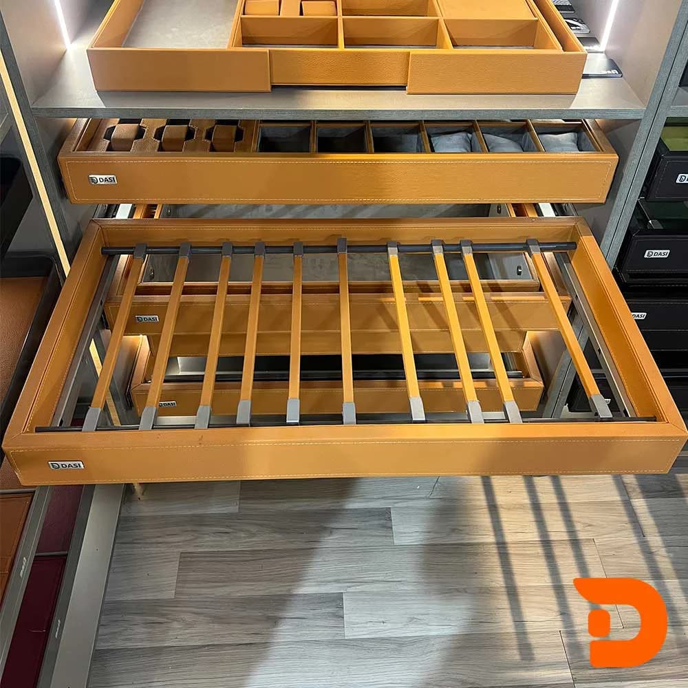 جا شلواری ریلی داسی (DASI) فریم چرم — تصویر ۳