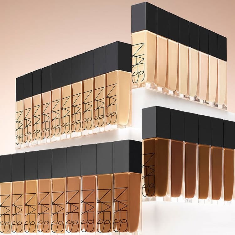 کرم پودر نارس مدل نچرال رادیانت Nars Natural Radiant — تصویر ۵