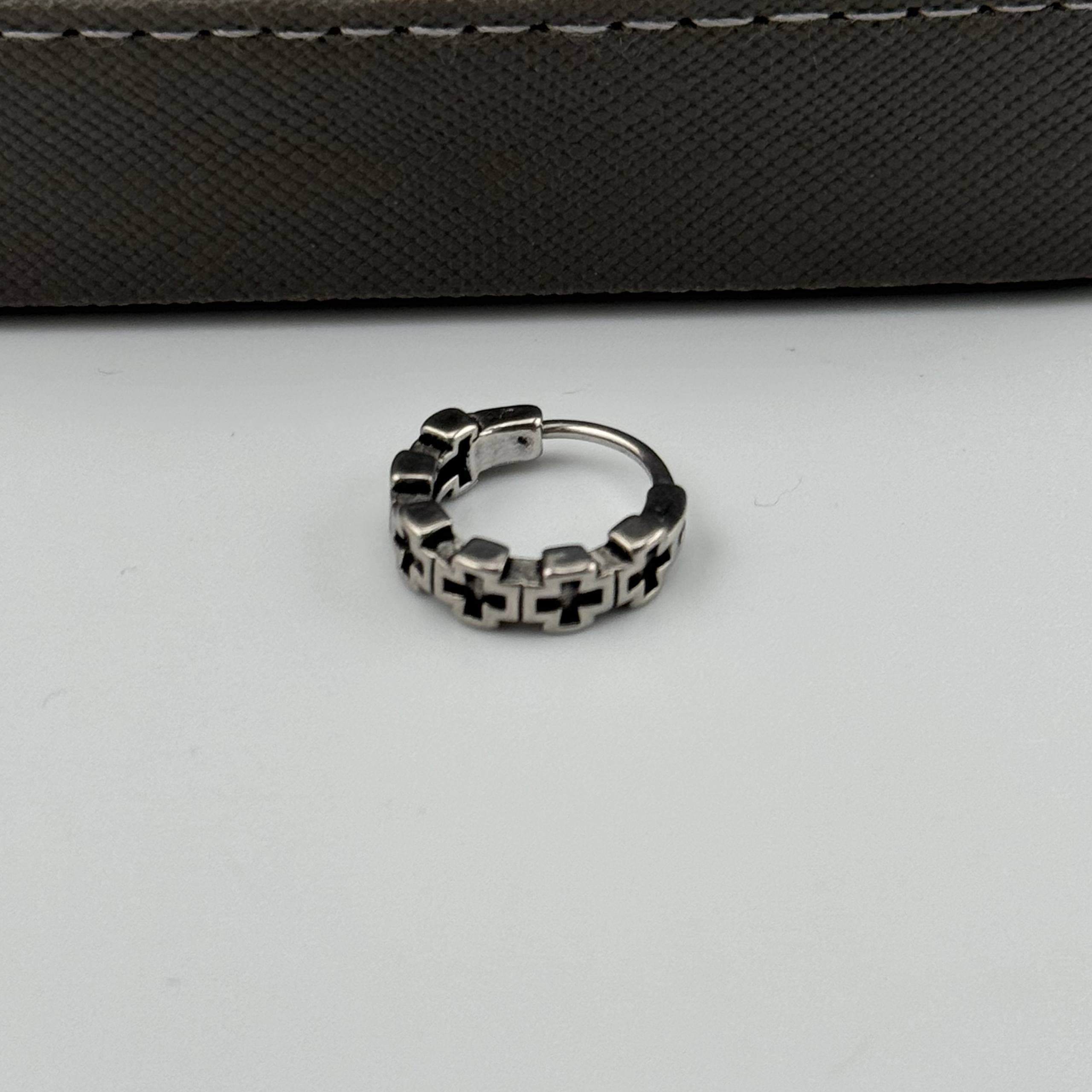 پیرسینگ حلقه ای گوش کد 2066 — تصویر ۲