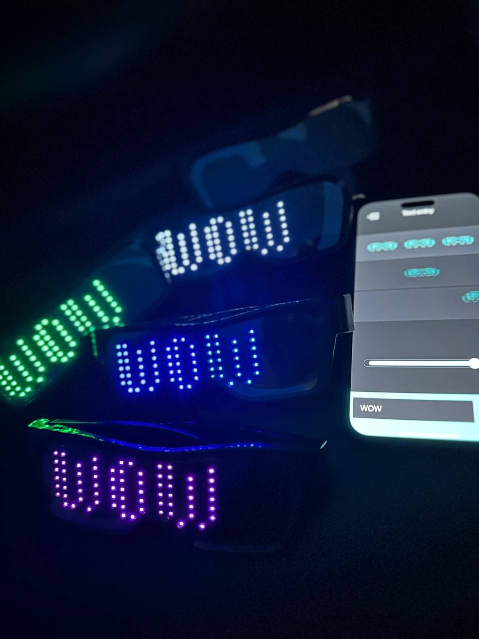 عینک LED پیشرفته قابل اتصال به گوشی — تصویر ۲