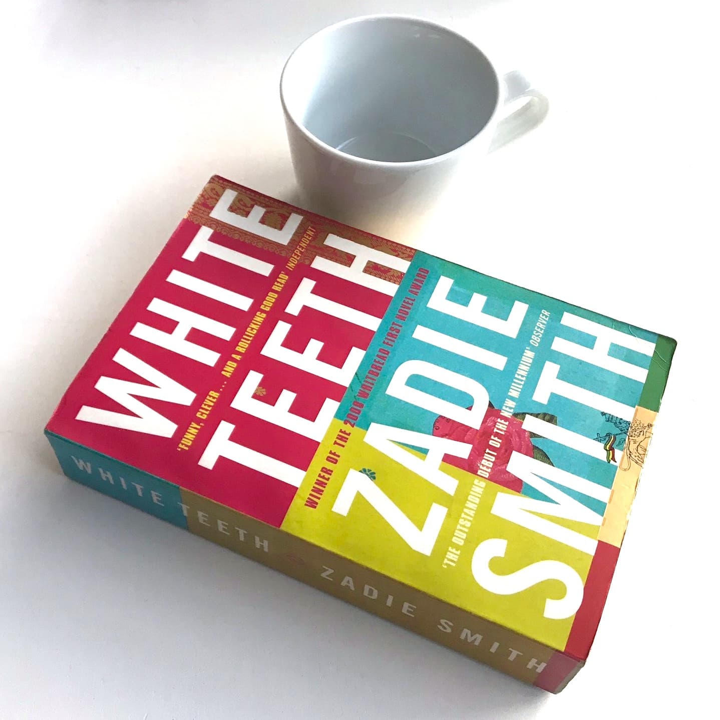 داستان انگلیسی دندان های سفید نوشته زیدی اسمیت | White Teeth by Zadie Smith — تصویر ۳