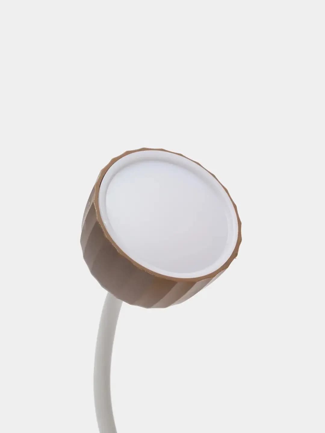 چراغ رومیزی تراش دار خرگوشی — تصویر ۵