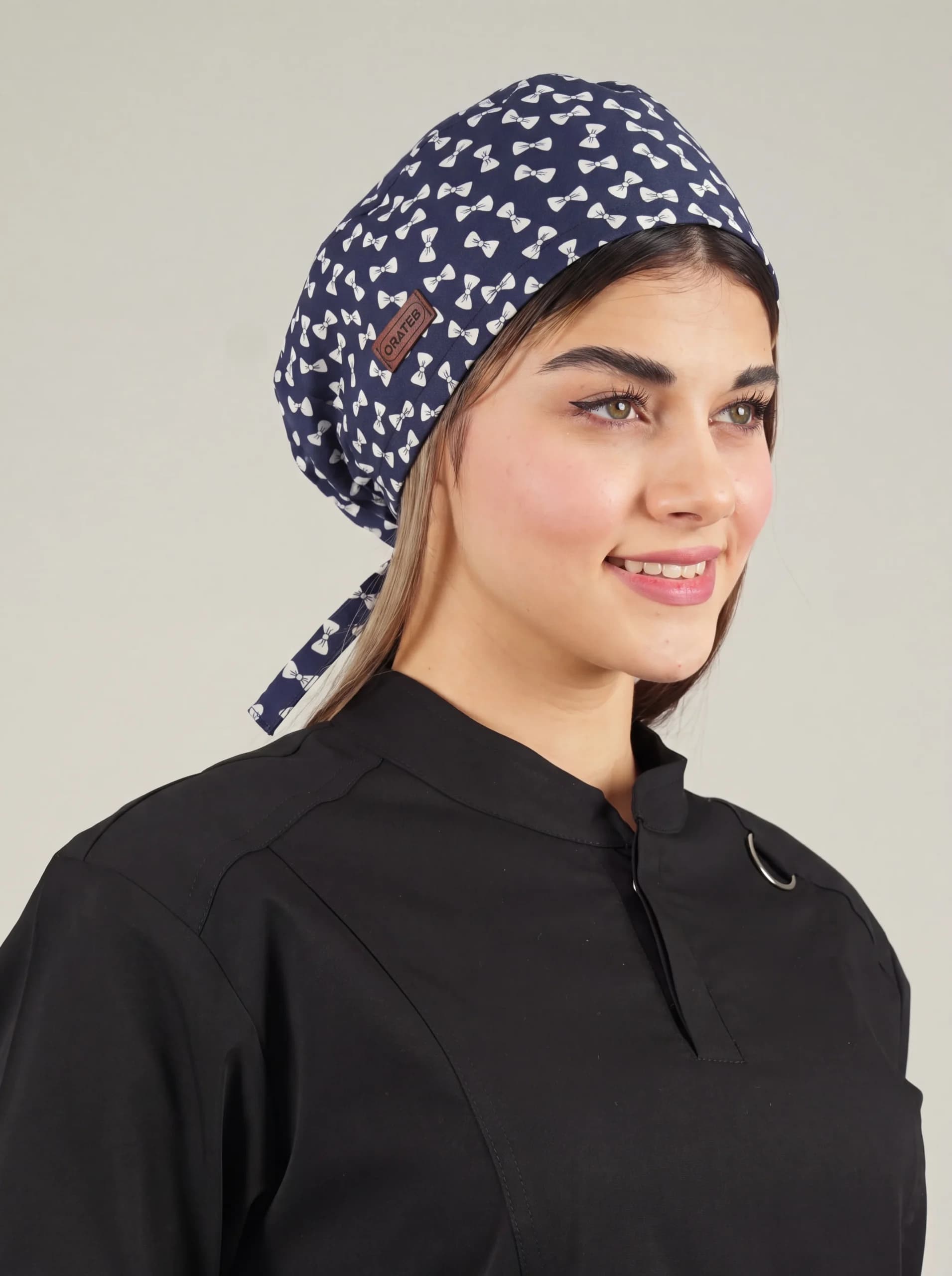 کلاه جراحی مدل ساده طرج پاپیون سرمه ای کد A03