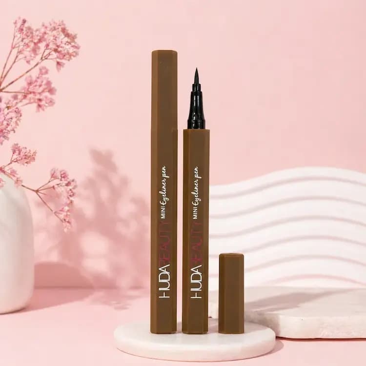 خط چشم ماژیکی قهوه‌ای هدی بیوتی ( Huda Beauty )