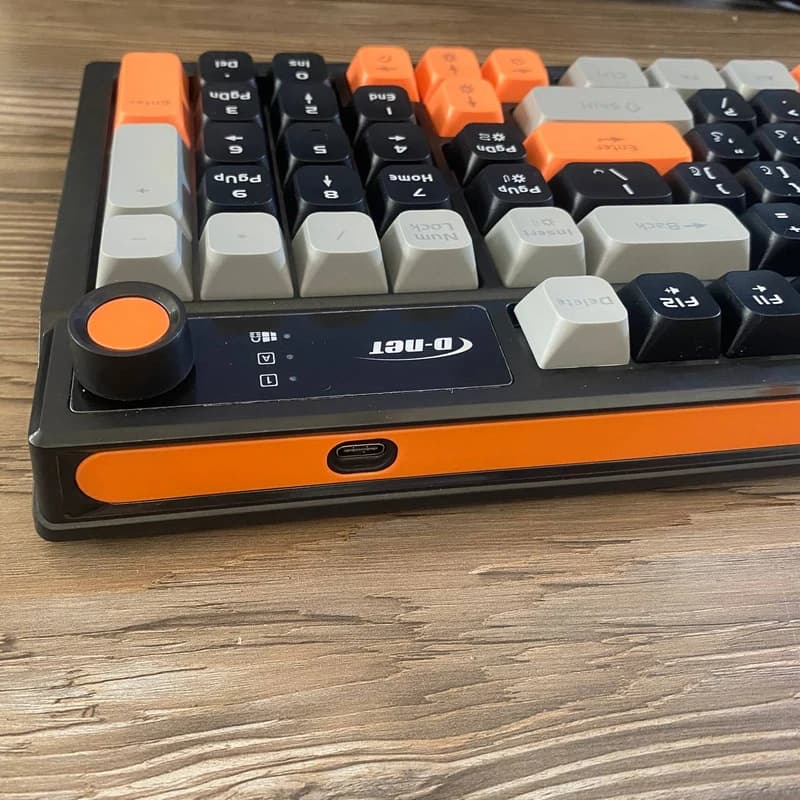 کیبورد گیمینگ دی‌نت DNET مدل DT-984 — تصویر ۳