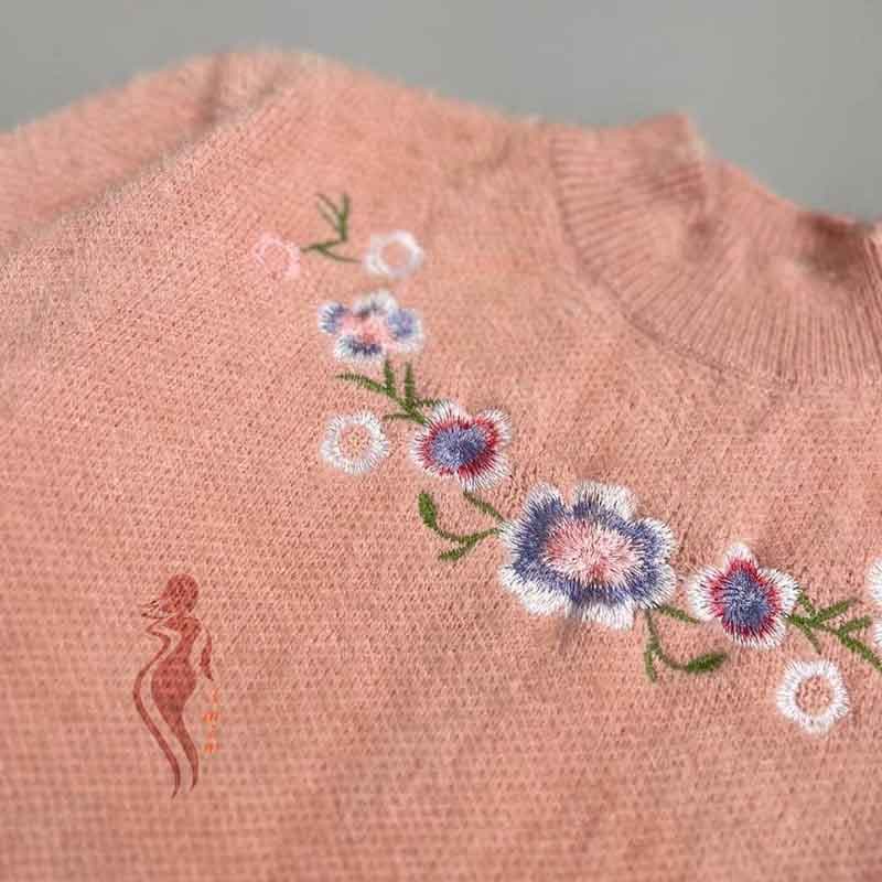 بافت گلدوزی زنانه — تصویر ۵