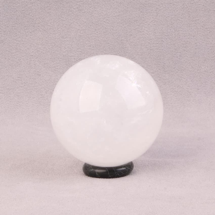 گوی سنگی در کوهی کد m166 — تصویر ۳