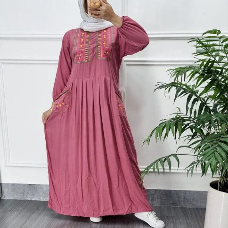 استایل لاکچری باپیراهن ساحلی نخی گلدوزی/کد2827 — تصویر ۲