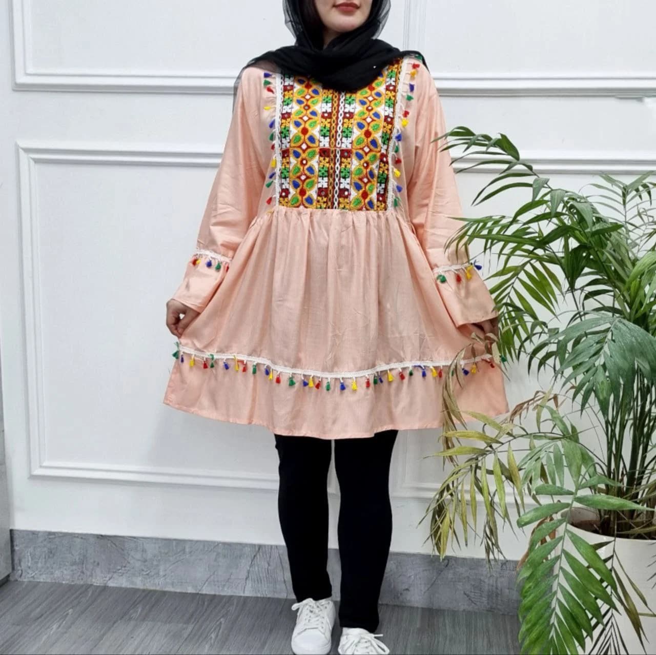 تونیک نخی منگوله دار گلدوزی هندی/کد2722 — تصویر ۲