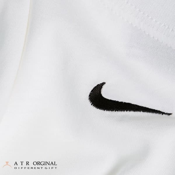 تی شرت زنانه نایک مدل Sportswear Essential — تصویر ۲