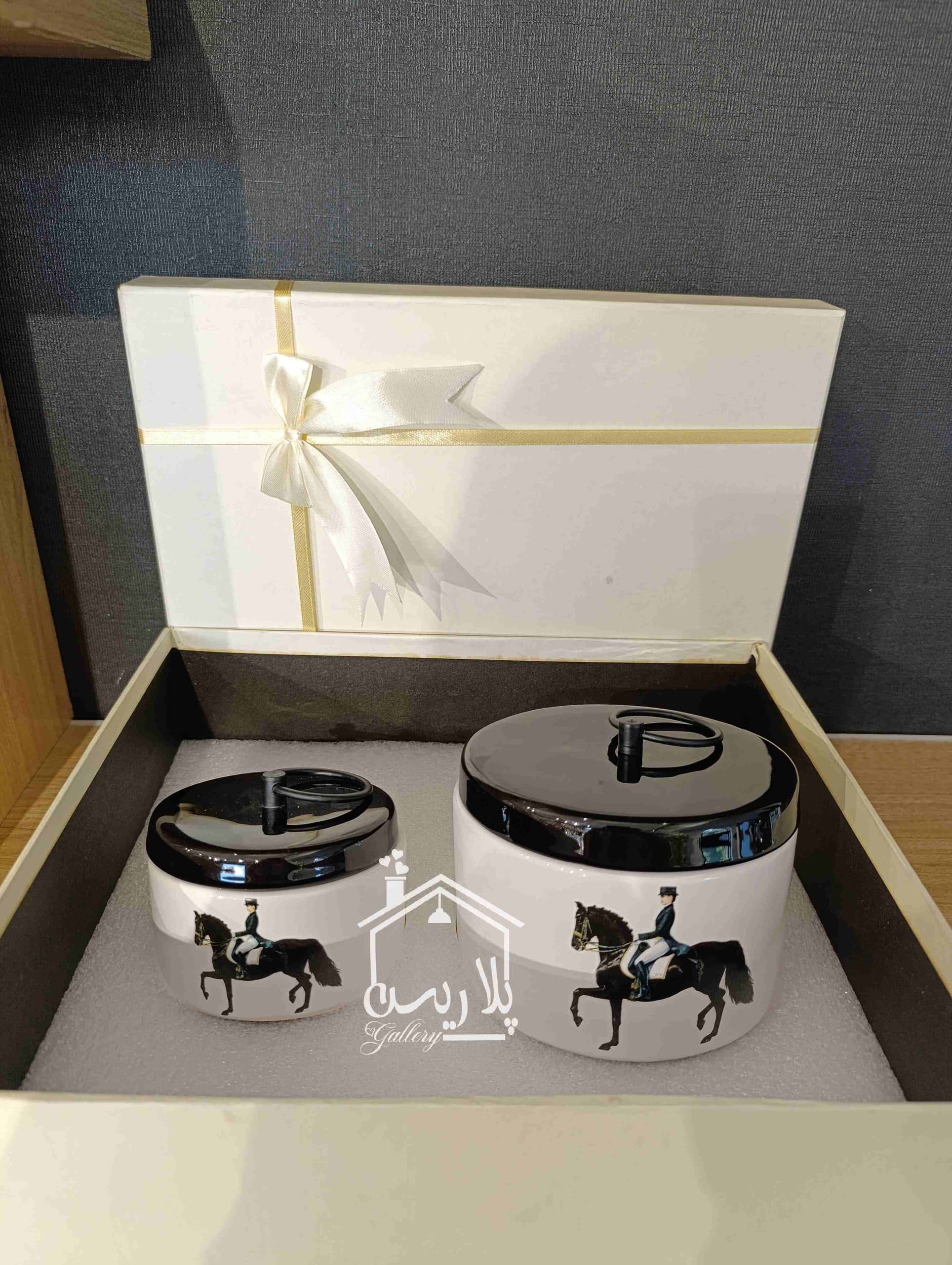 پک کادویی کندی هرمس در مشکی