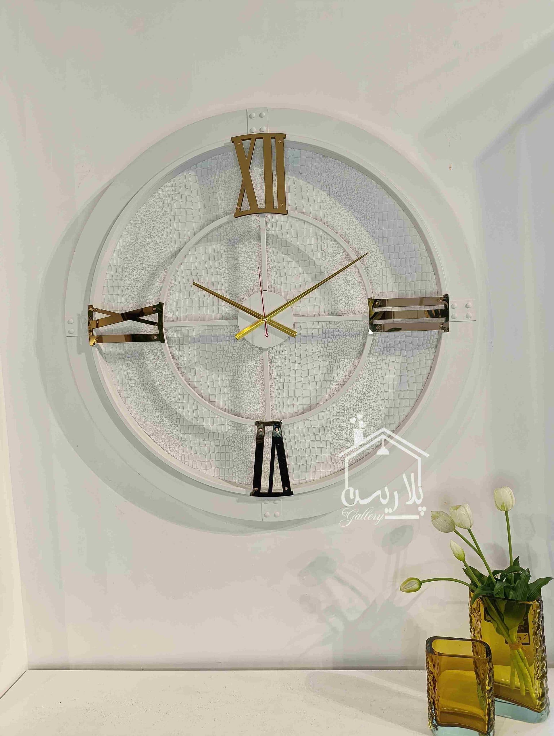 ساعت دیواری گرد چرمی سفید قطر 85 سانت33080