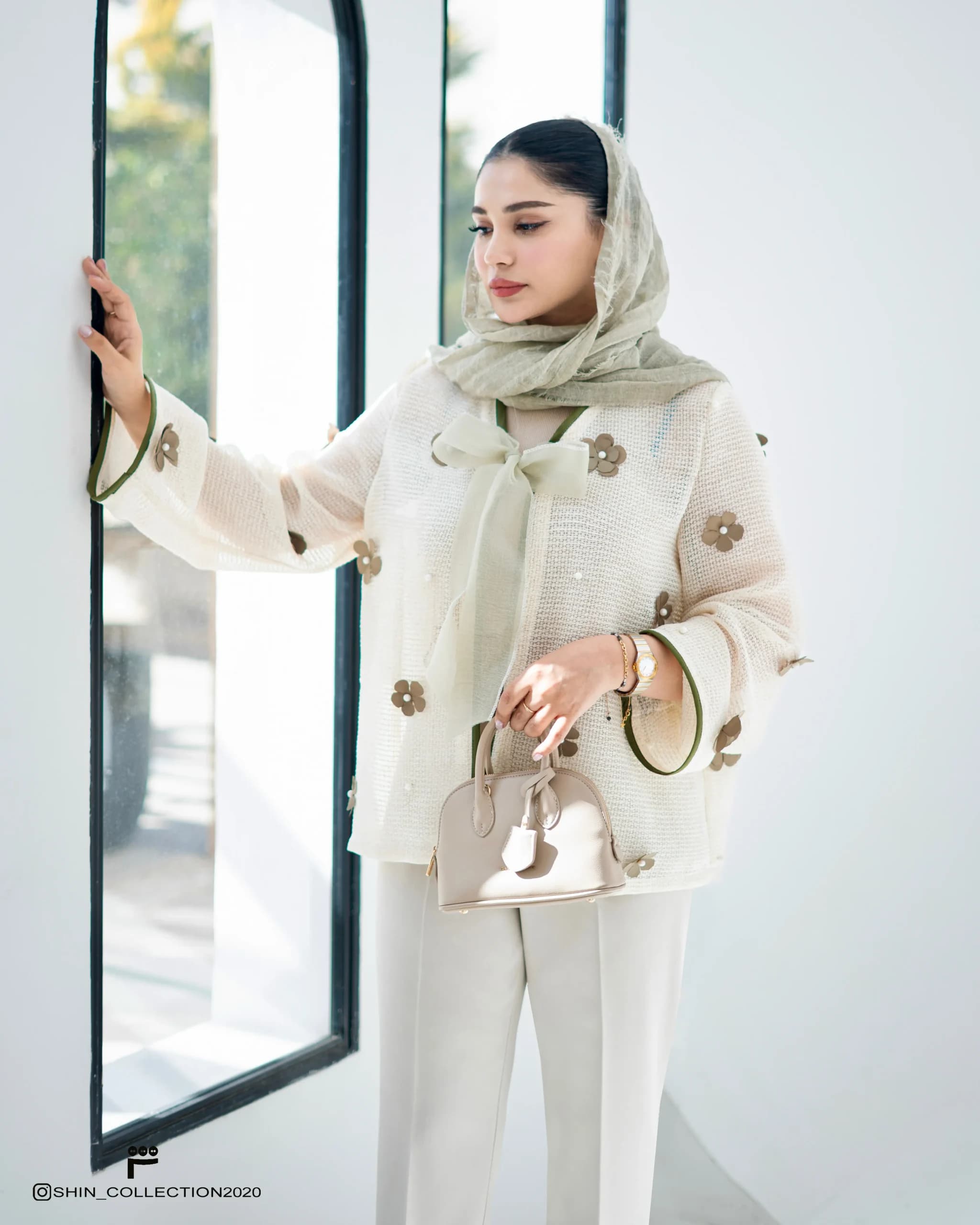 کت مجلسی نیلو