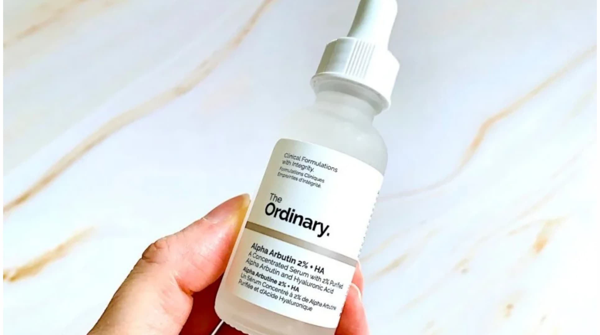 سرم ضد لک آلفا آربوتین و هیالورونیک اسید اوردینری The Ordinary — تصویر ۸