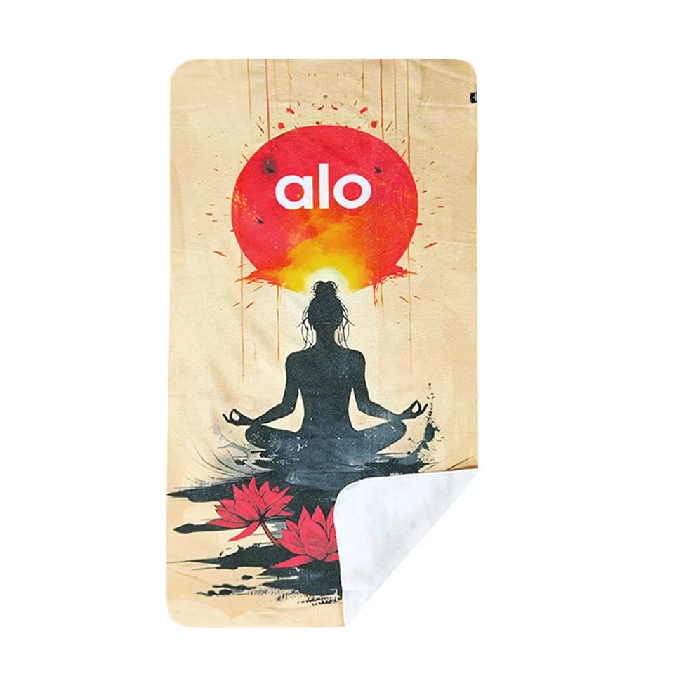 حوله و زیر انداز ورزشی الو یوگاه alo yoga کد 12519 — تصویر ۵