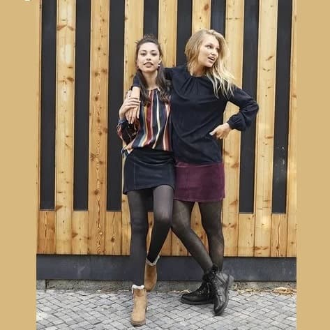 دامن کوتاه زنانه مخمل کبریتی برند اسمارا آلمانی رنگ سرمه ای 317668 ESMARA — تصویر ۴