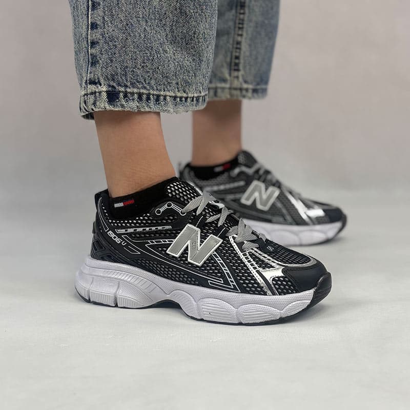 کفش کتونی نیوبالانس دخترانه New Balance 1906 — تصویر ۳