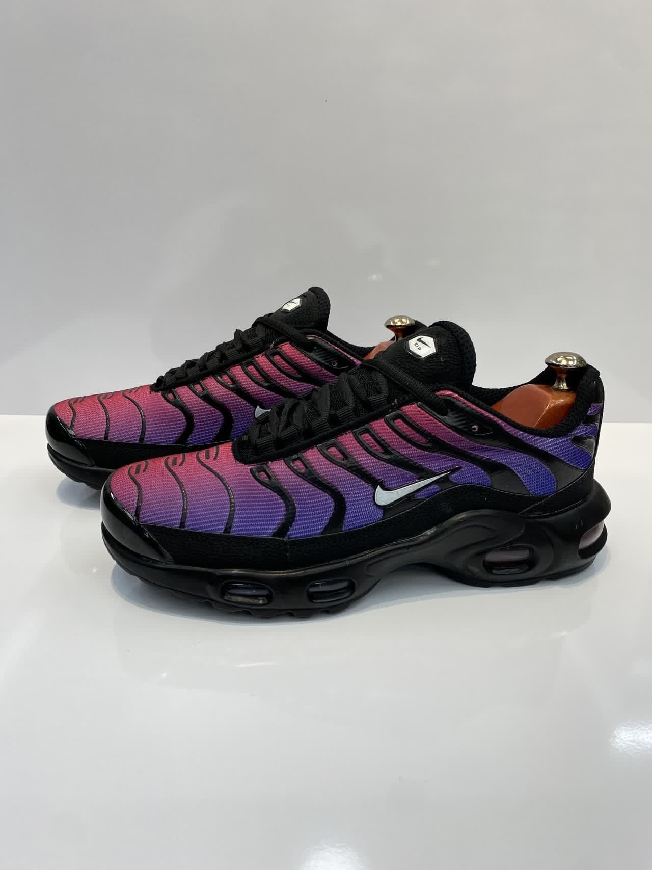 نایک ایرمکس پلاس تی ان اف سی بارسلونا (Nike Air Max Plus TN) — تصویر ۲