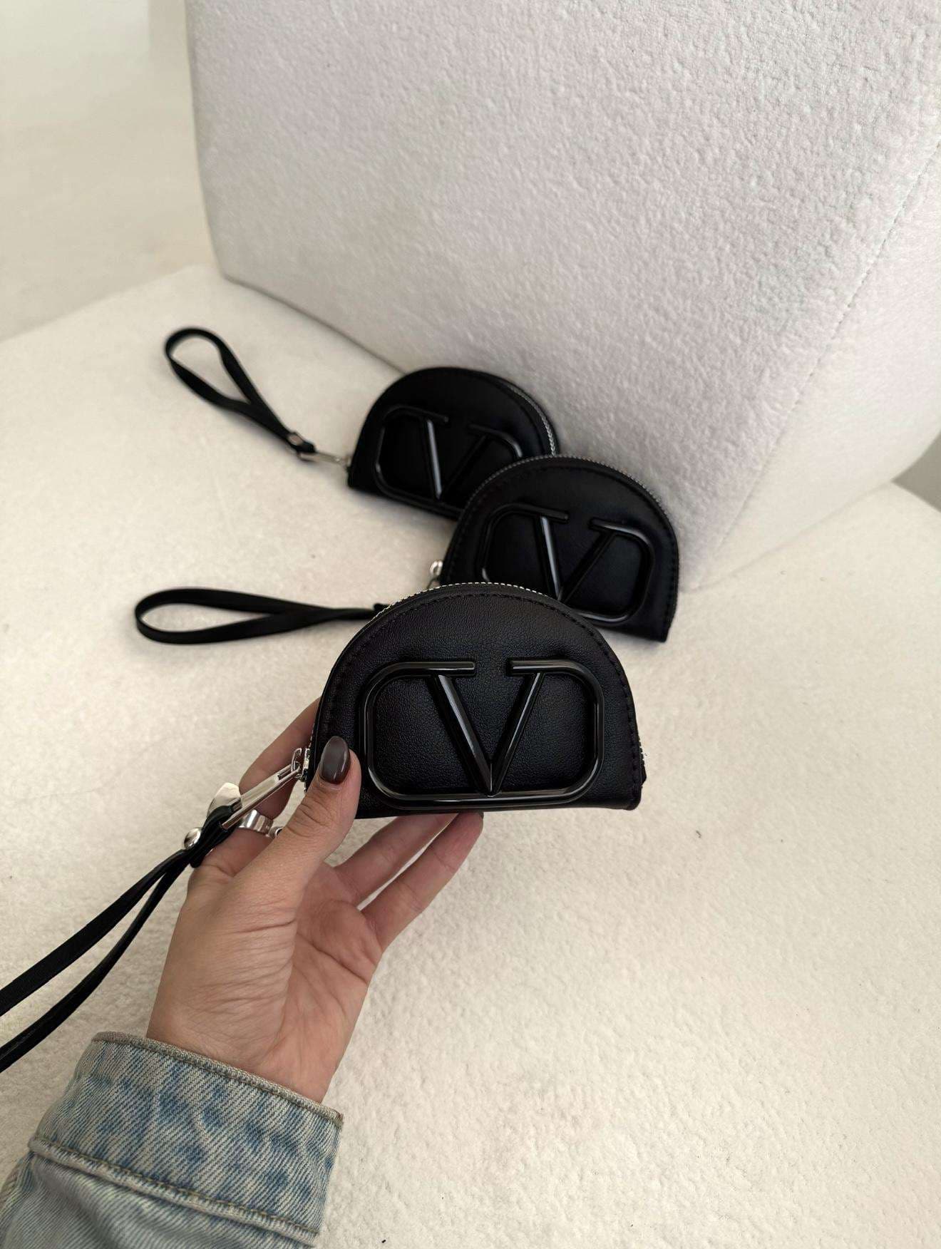جا کارتی v — تصویر ۲
