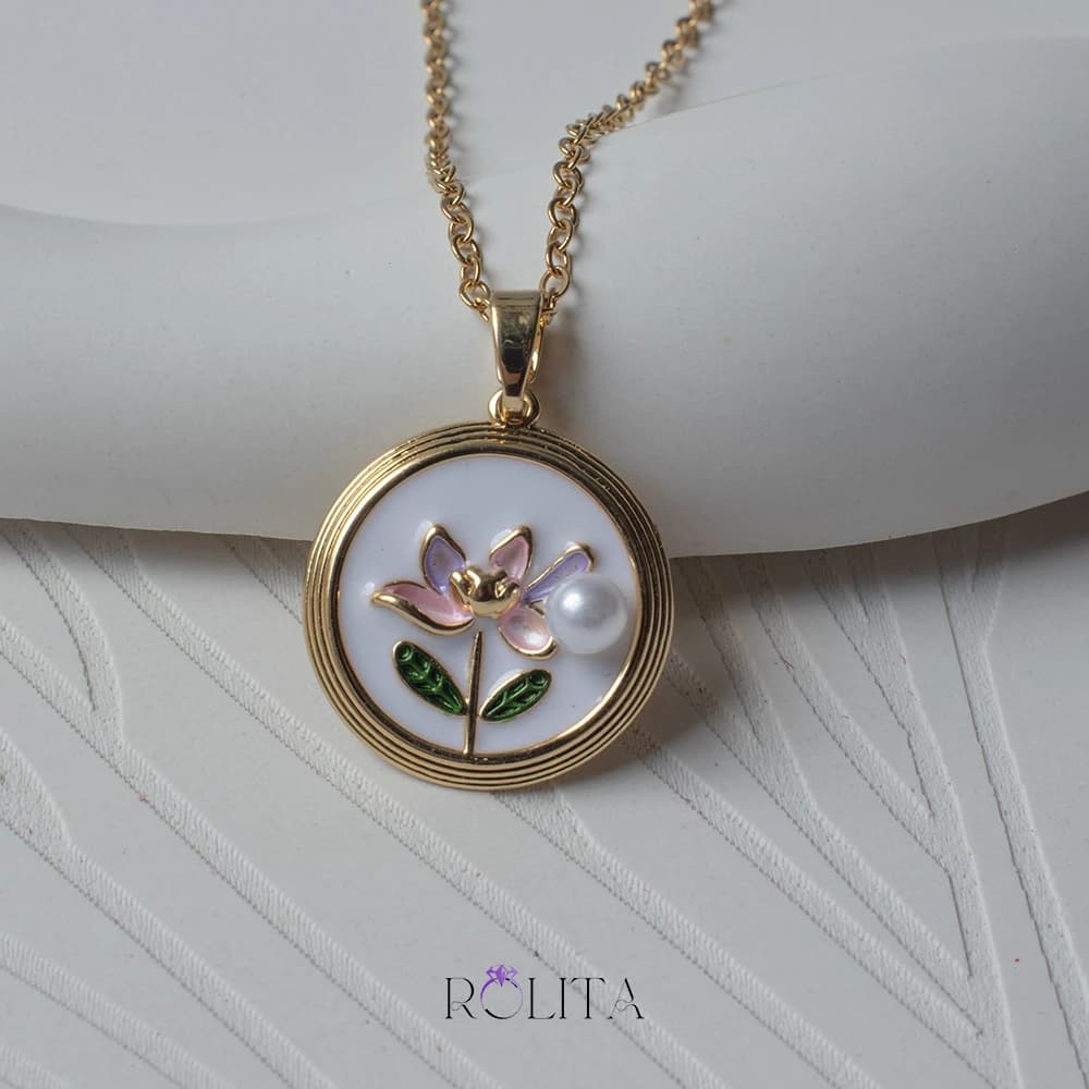 گردنبند گل نیلوفر آبی