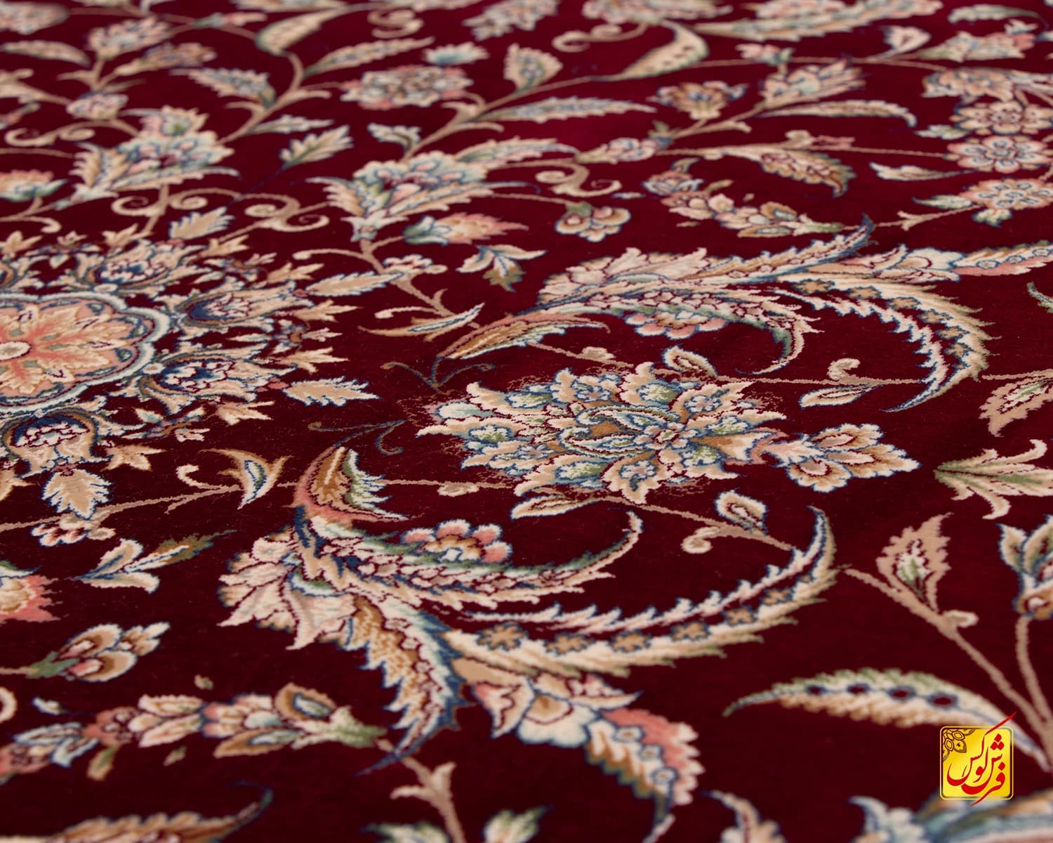 فرش کلاسیک 7542 شرابی حاشیه کرم — تصویر ۴