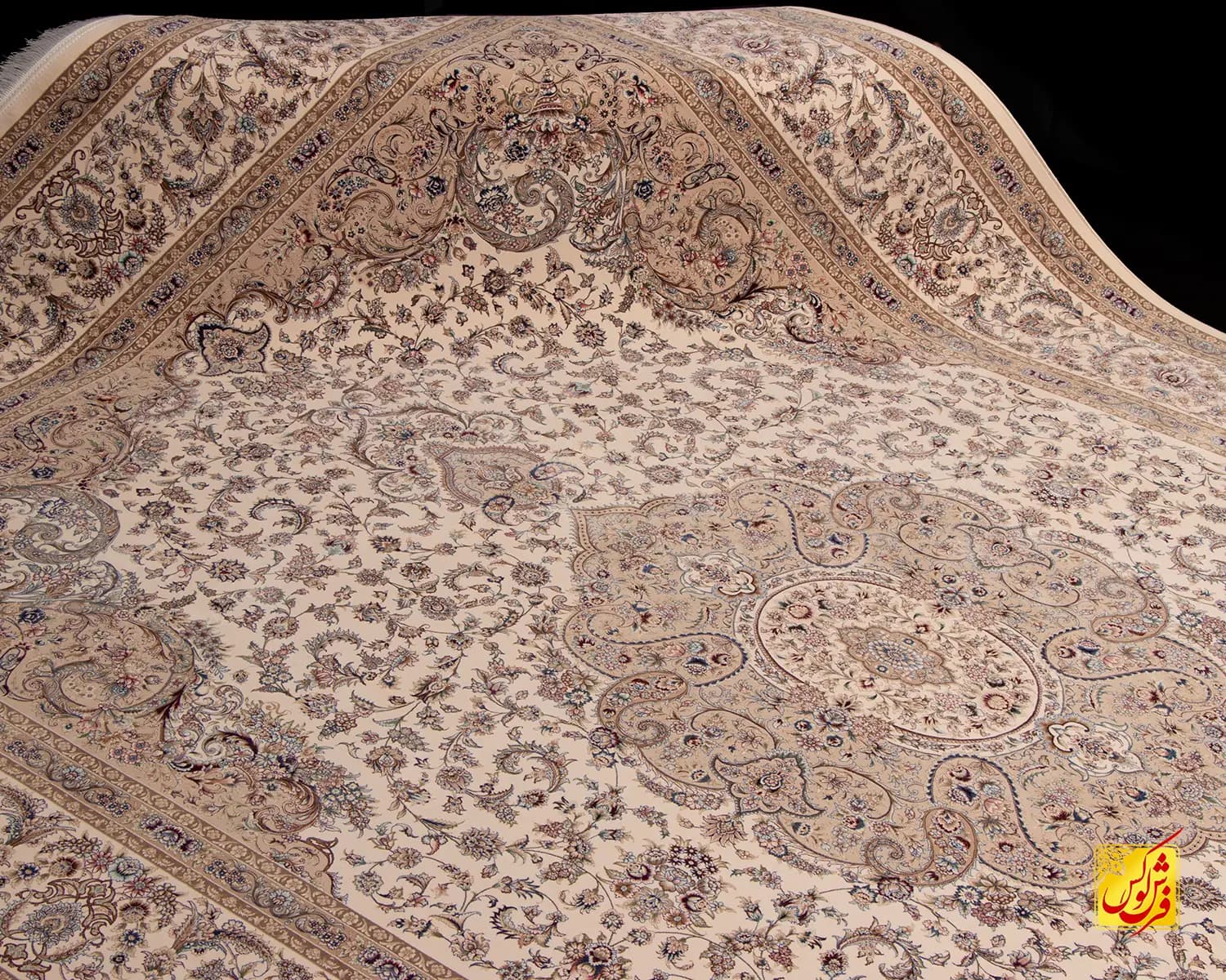 فرش کلاسیک 7535 کرم