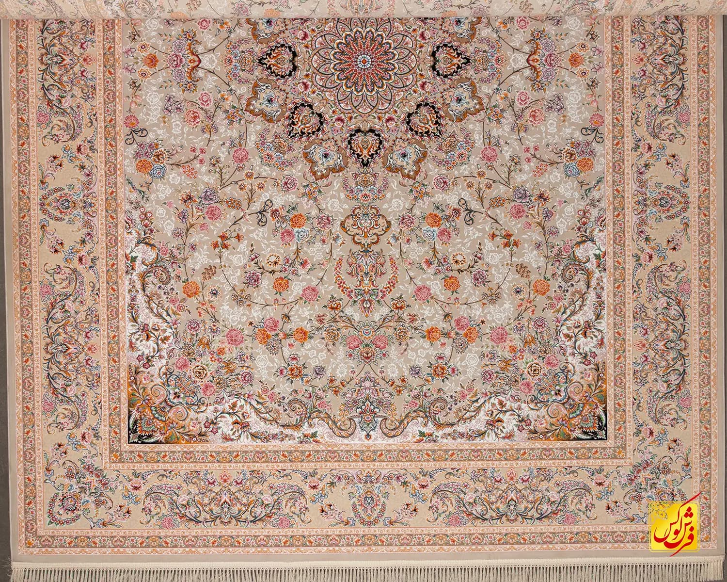 فرش کلاسیک سلطان نقره ای — تصویر ۸