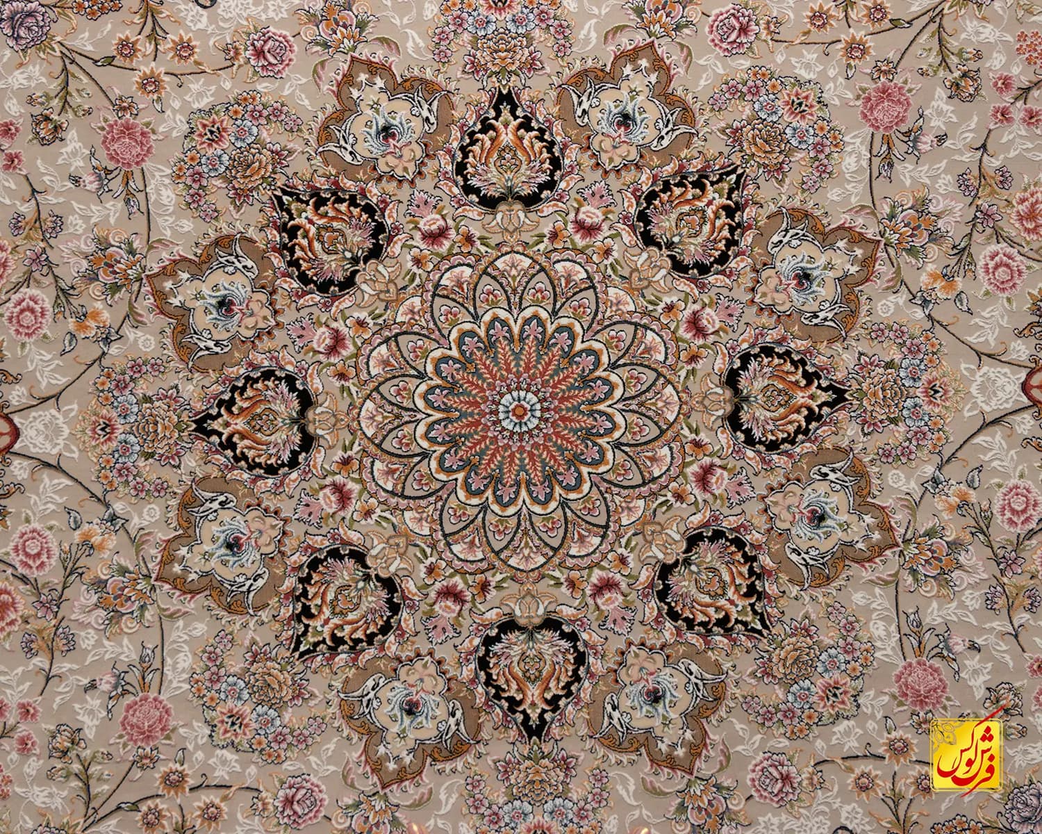 فرش کلاسیک سلطان نقره ای — تصویر ۳