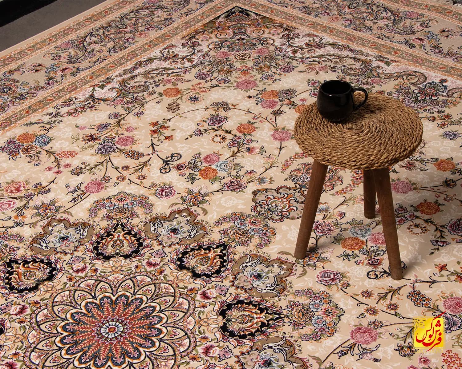 فرش کلاسیک سلطان کرم — تصویر ۳